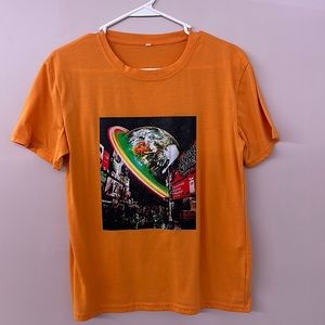 Yellow Space graphic tee